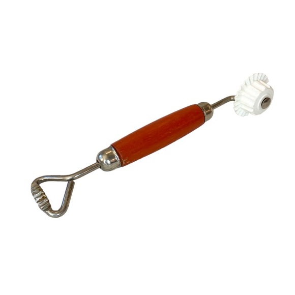 Kitchen Vintage Pie Crust Crimper Dough Cutter Red Wood Handle Pastry